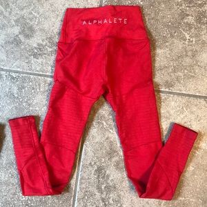 Alphalete R6 in red